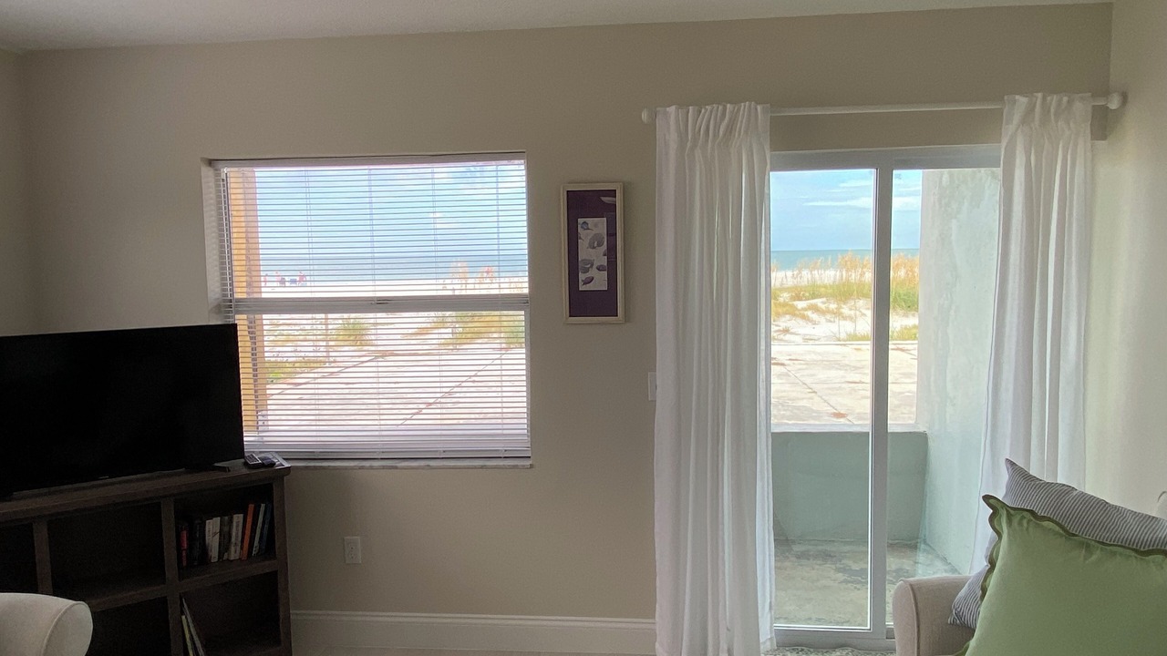Photo of Livingroom in Anna Maria