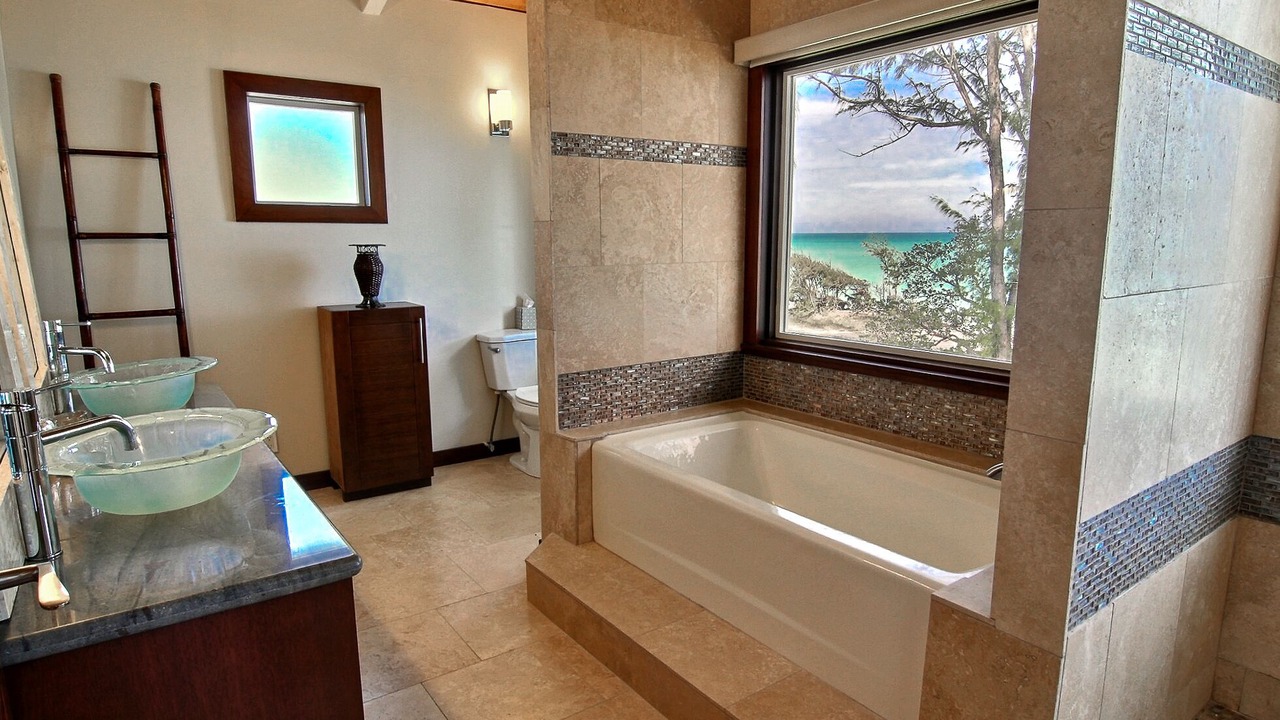 Photo of Bathroom in Waimanalo Beach