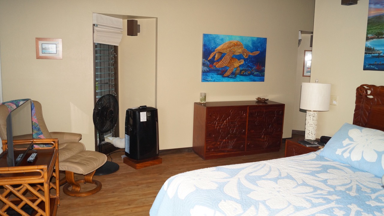 Photo of Bedroom in Kahaluu Bay