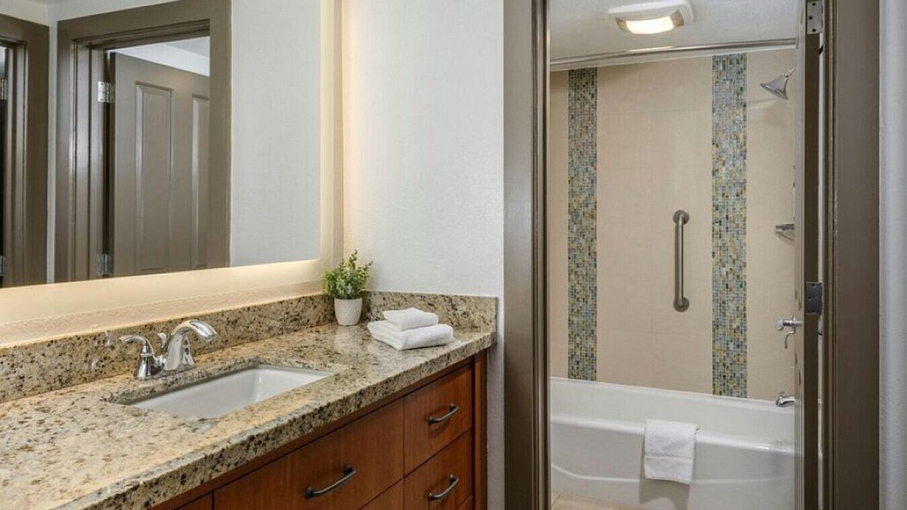 Photo of Bathroom in Peak 9
