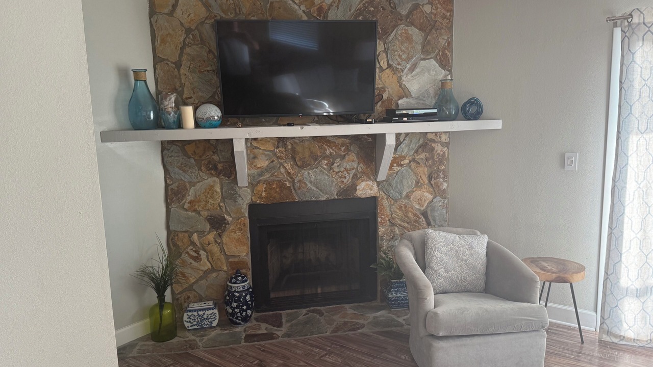 Photo of Livingroom in Treasure Island