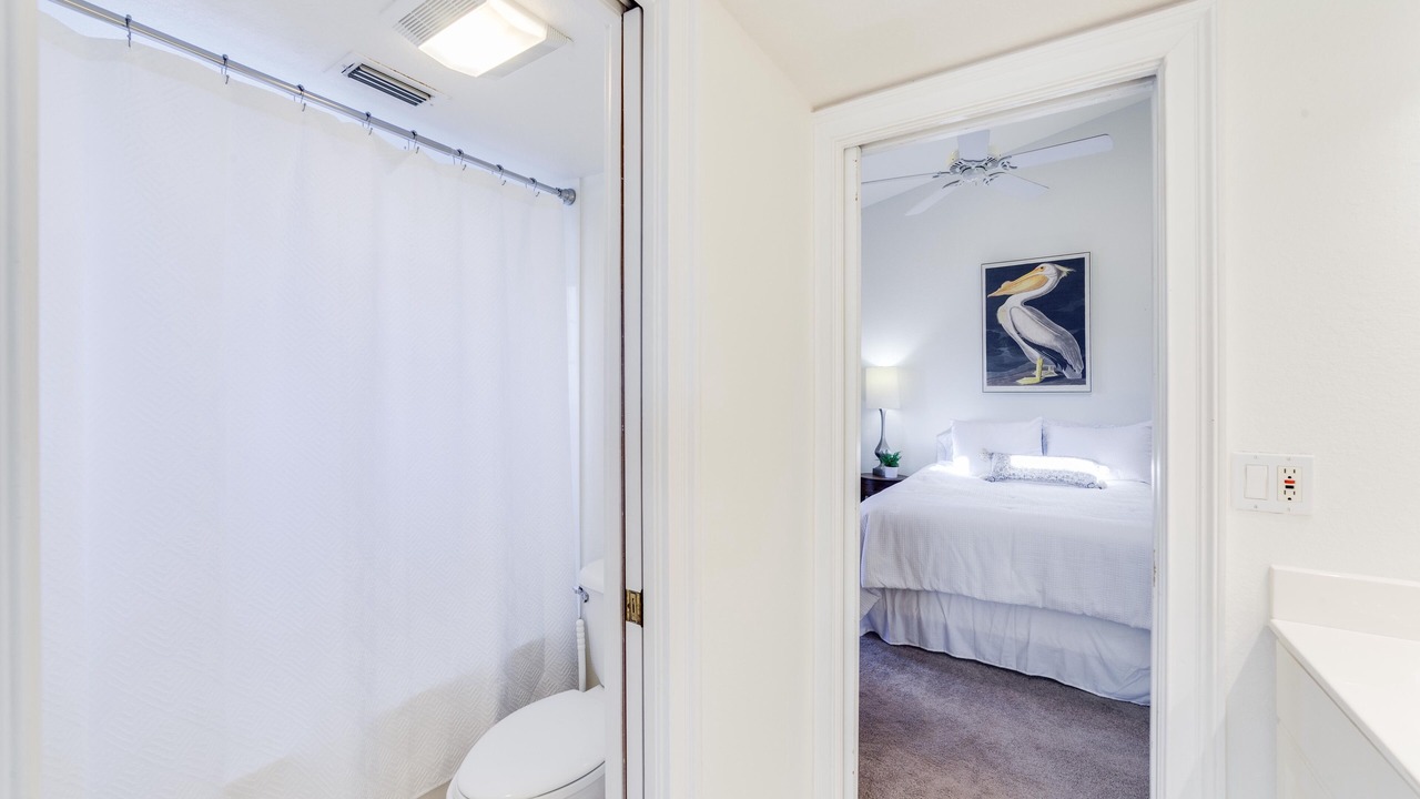 Photo of Bathroom in Pelican