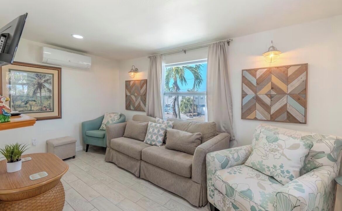 Photo of Livingroom in Fort Myers Beach