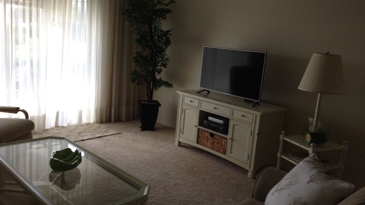 Photo of Livingroom in Whitney Beach