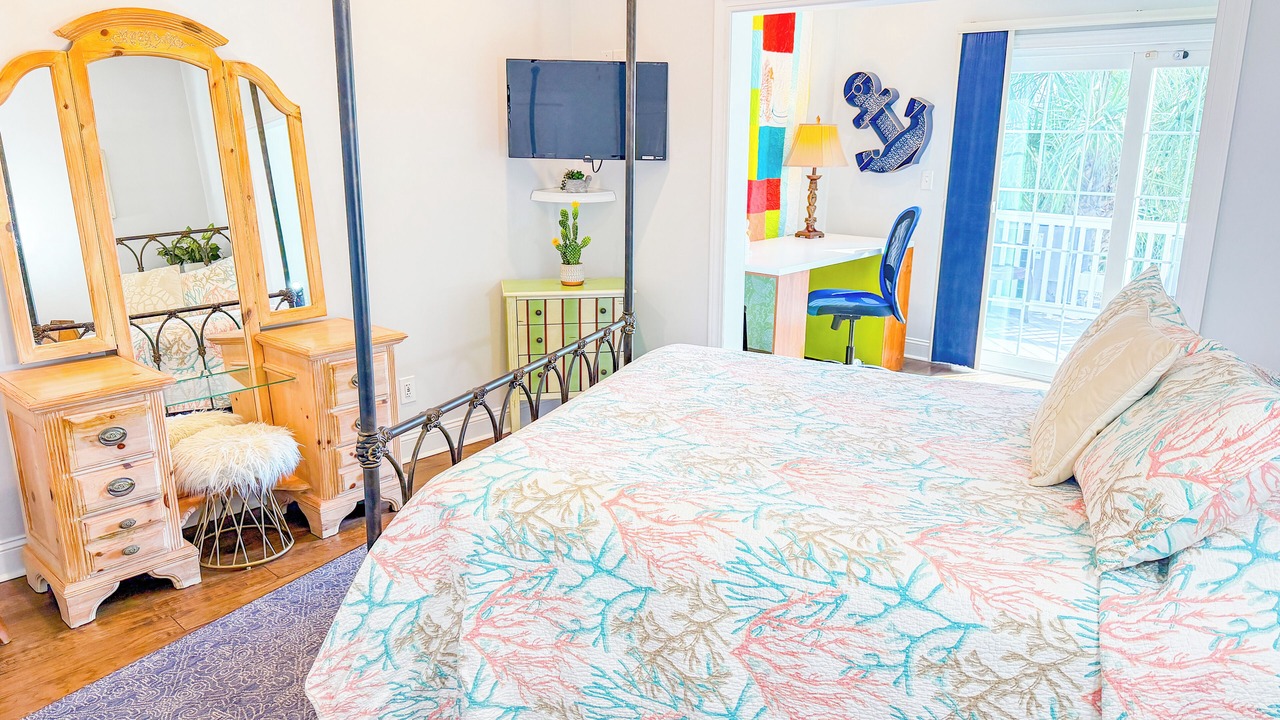 Photo of Bedroom in Cherry Grove Beach
