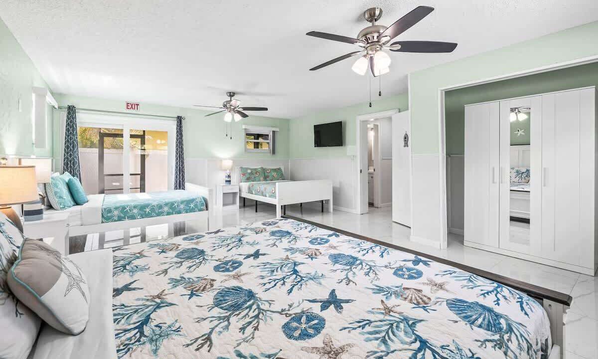 Photo of Bedroom in Indian Rocks Beach