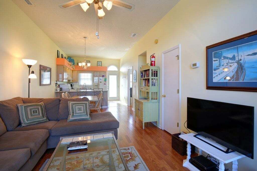 Photo of Livingroom in Holden Beach