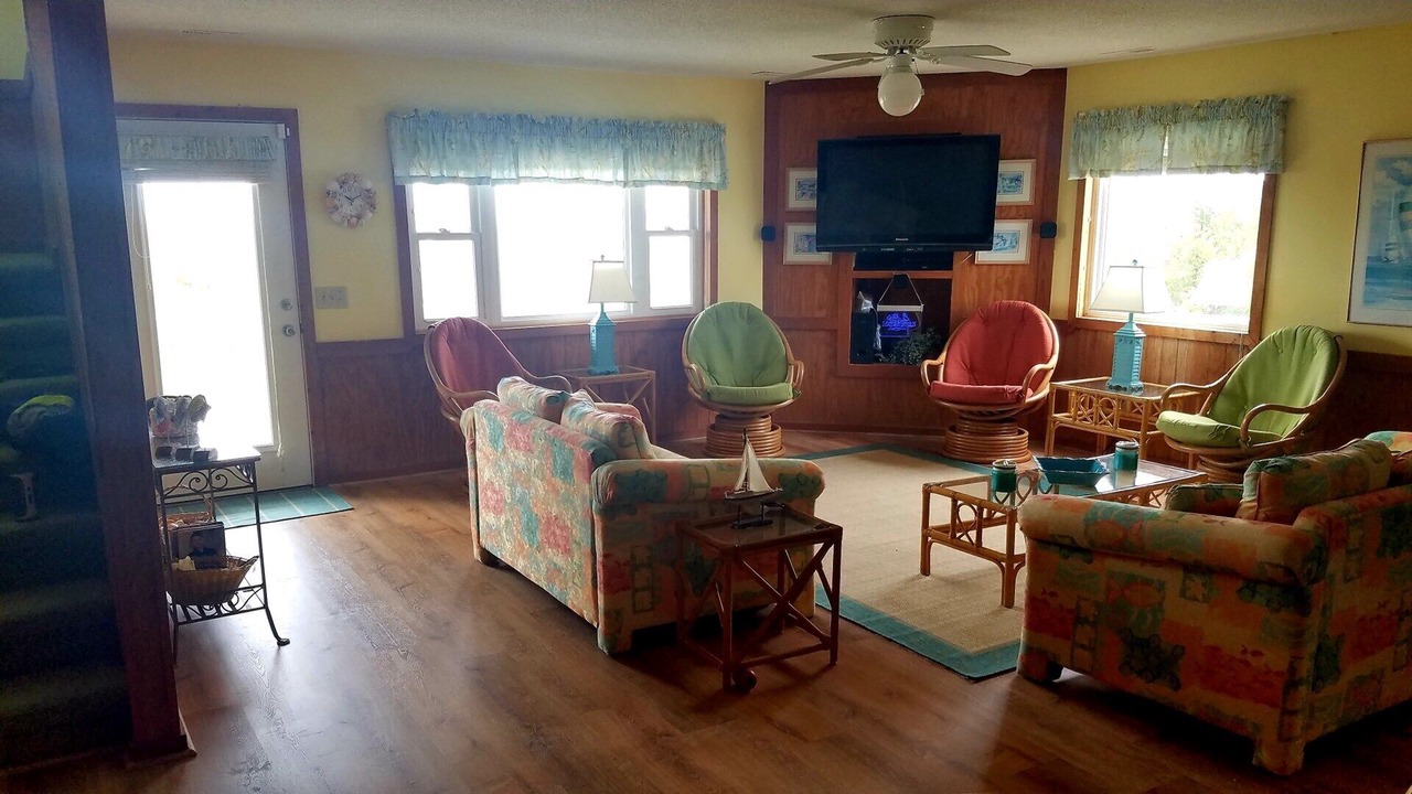Photo of Livingroom in Holden Beach