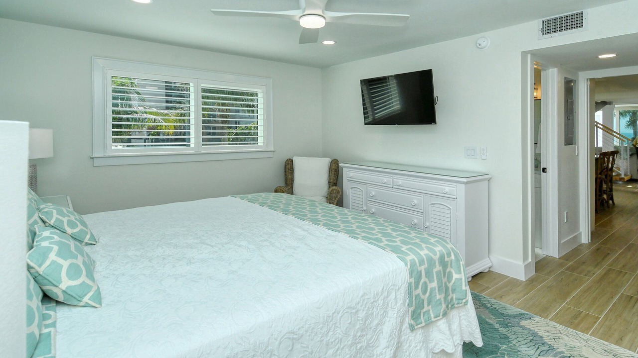 Photo of Bedroom in Longboat Key