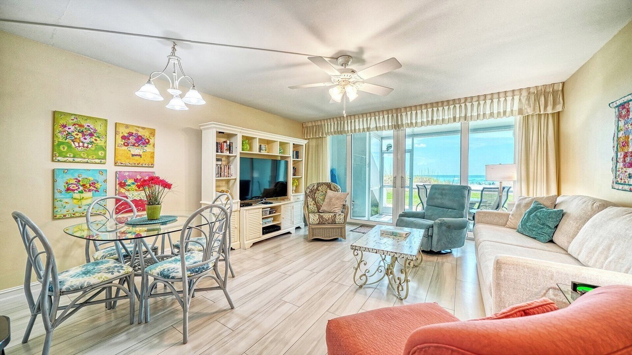 Photo of Livingroom in Longboat Key