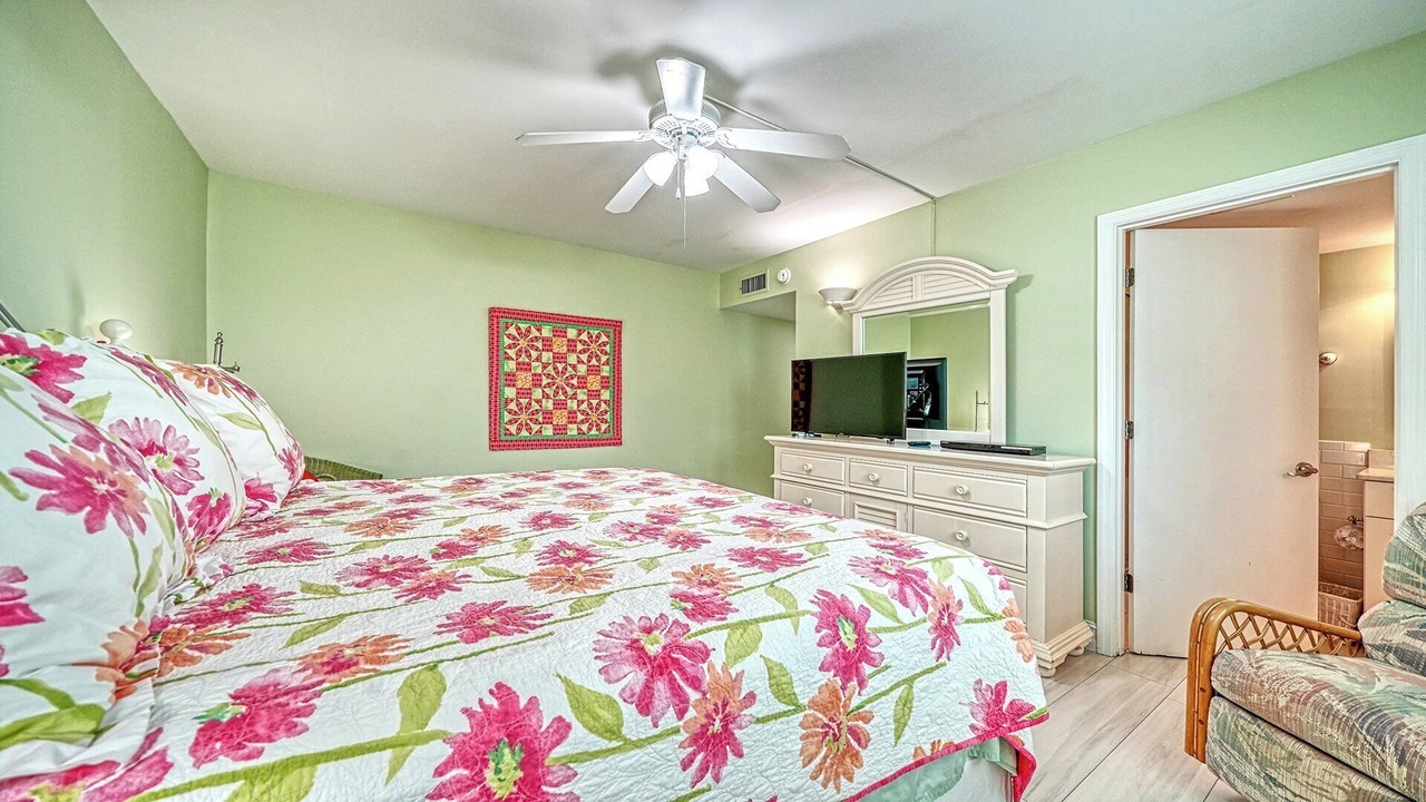 Photo of Bedroom in Longboat Key