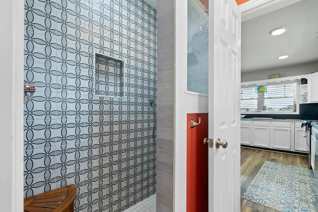 Photo of Bathroom in Holden Beach