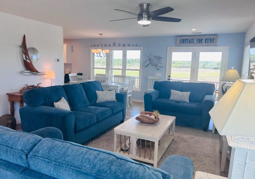 Photo of Livingroom in Holden Beach