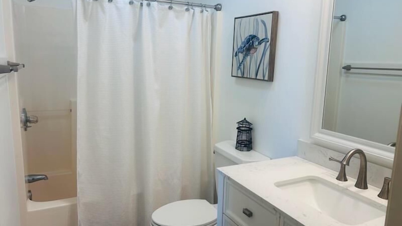 Photo of Bathroom in Holden Beach