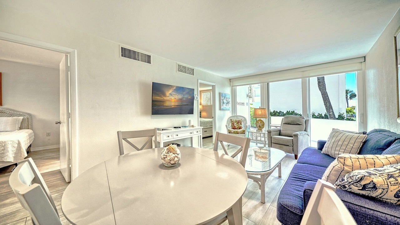 Photo of Livingroom in Longboat Key