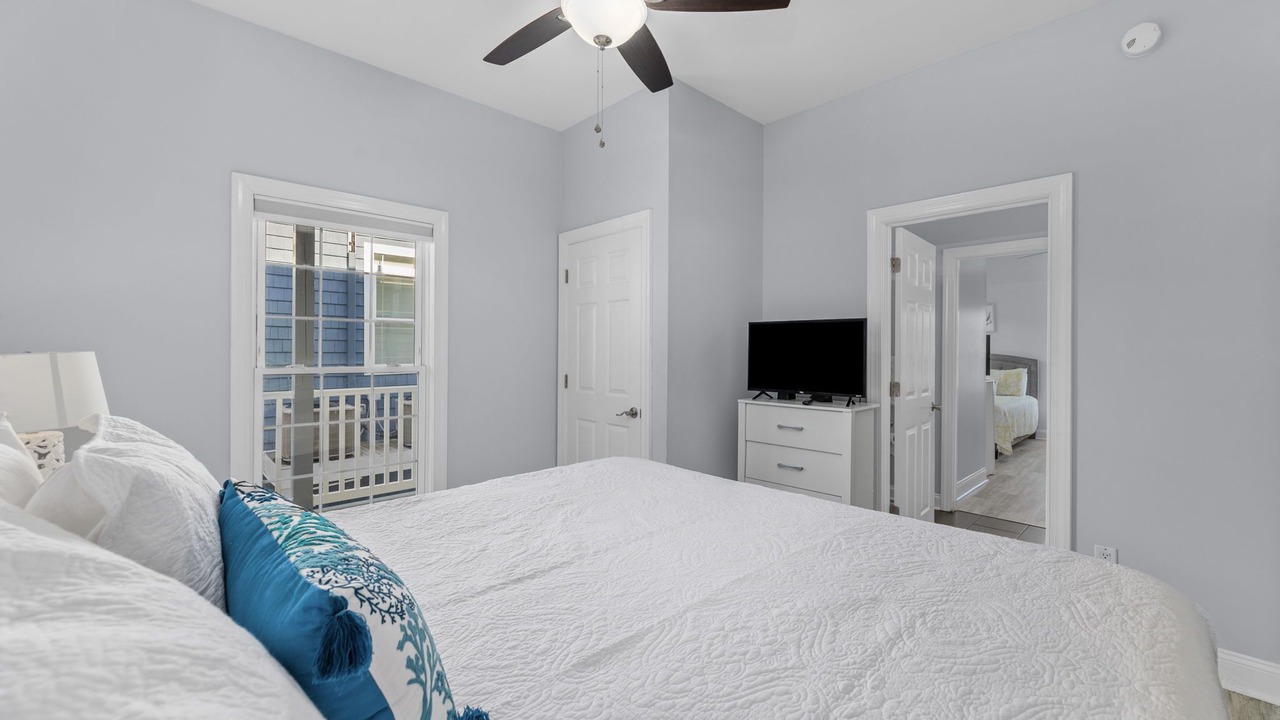 Photo of Bedroom in Cherry Grove Beach