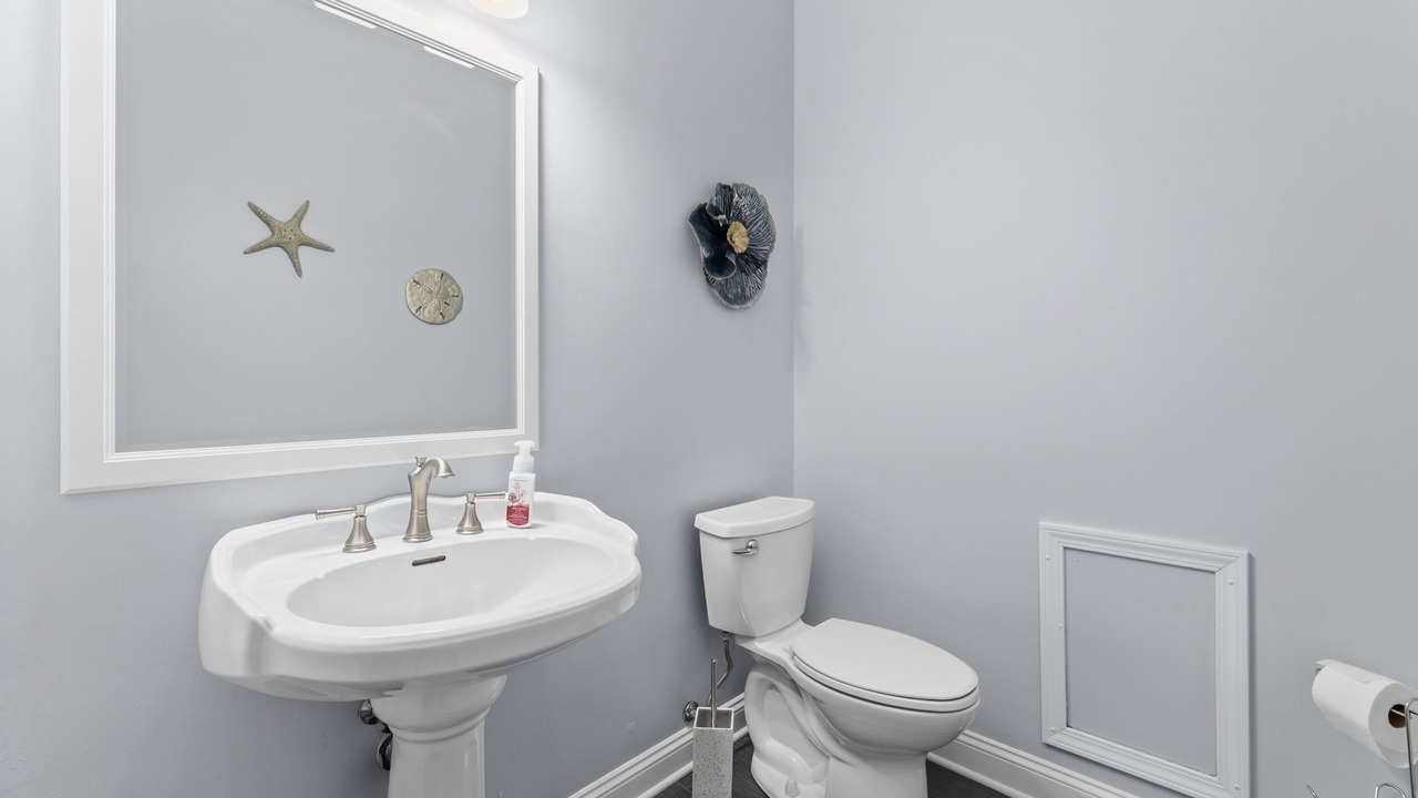 Photo of Bathroom in Cherry Grove Beach