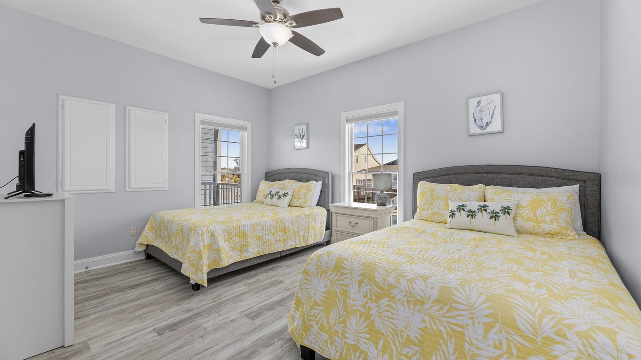 Photo of Bedroom in Cherry Grove Beach
