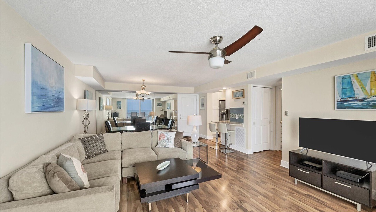 Photo of Bedroom in Longboat Key