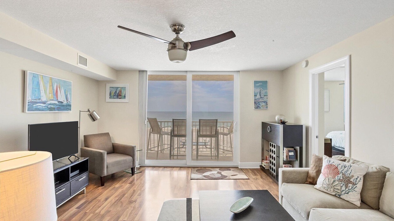 Photo of Bedroom in Longboat Key