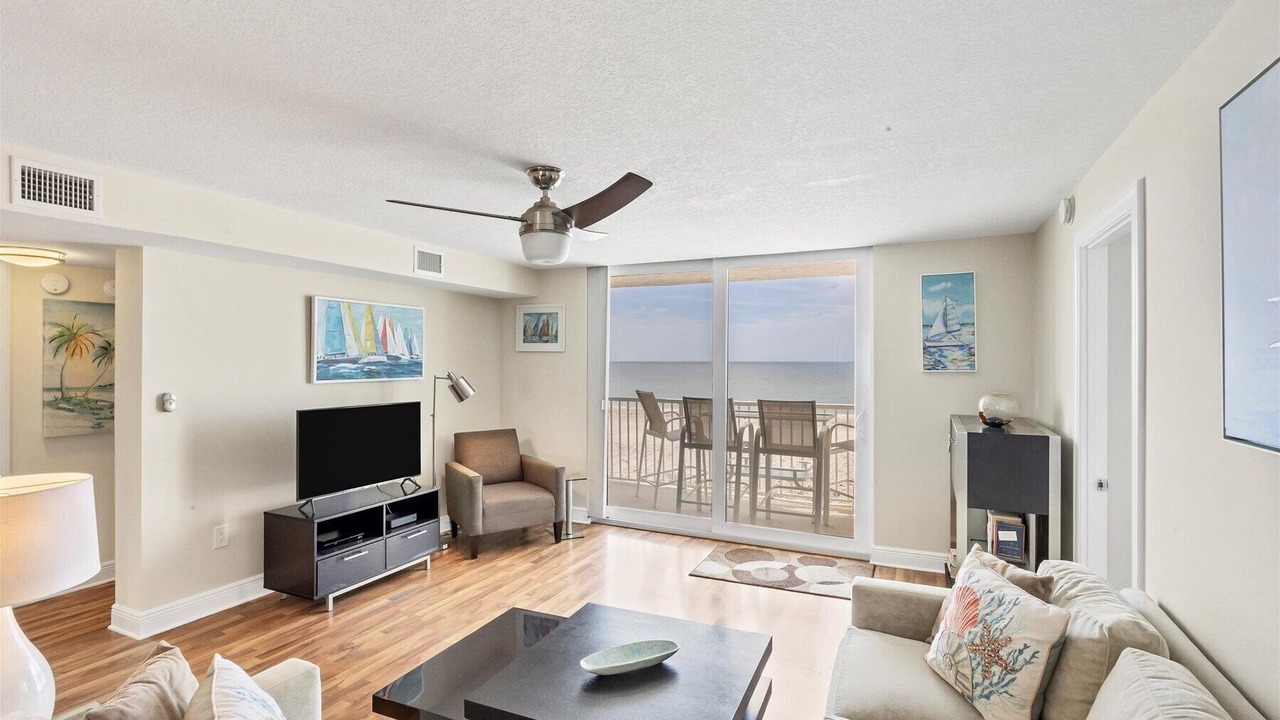 Photo of Bedroom in Longboat Key