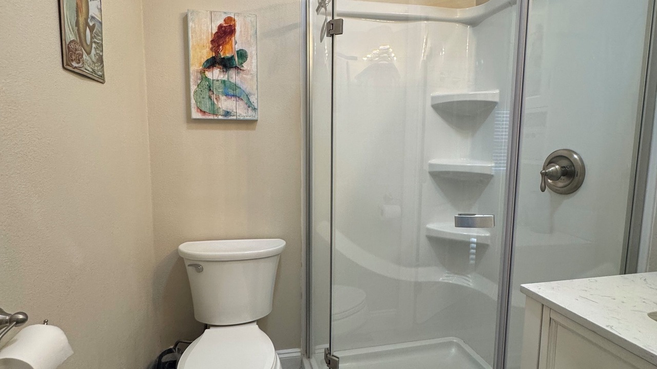 Photo of Bathroom in Largo