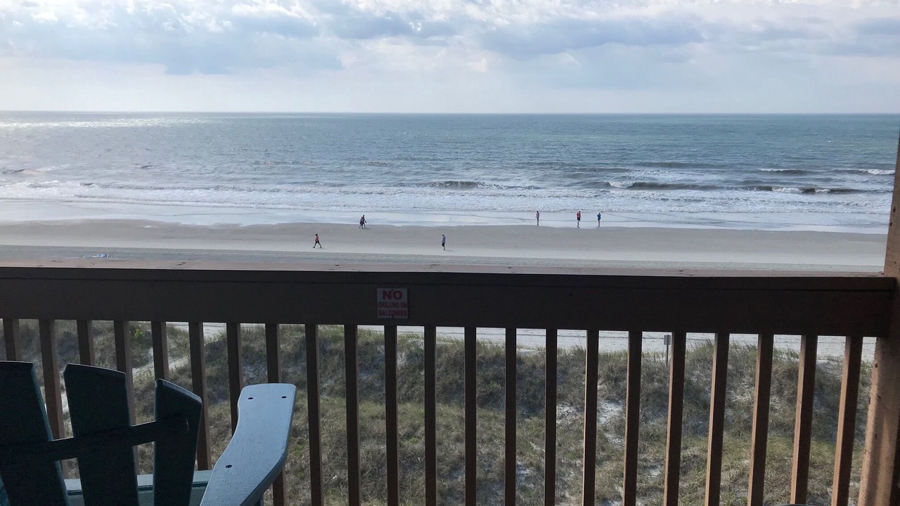 Photo of Patio Balcony in Crescent Beach