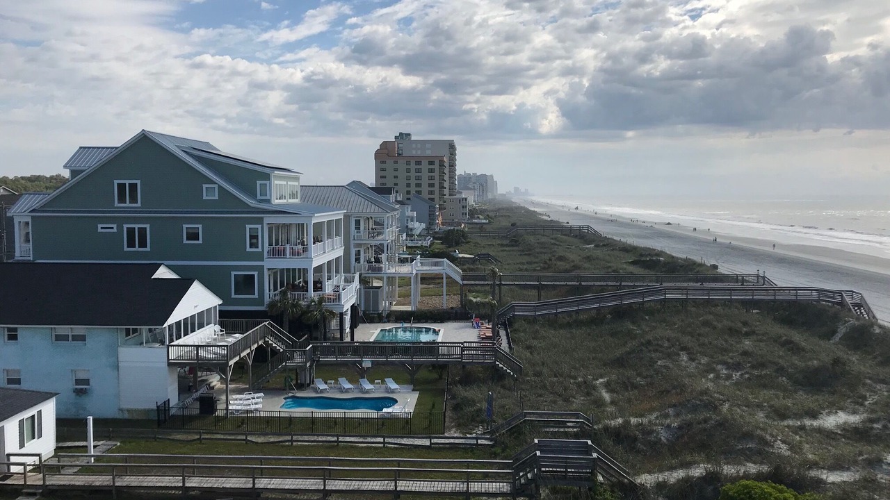 Photo of Patio Balcony in Crescent Beach