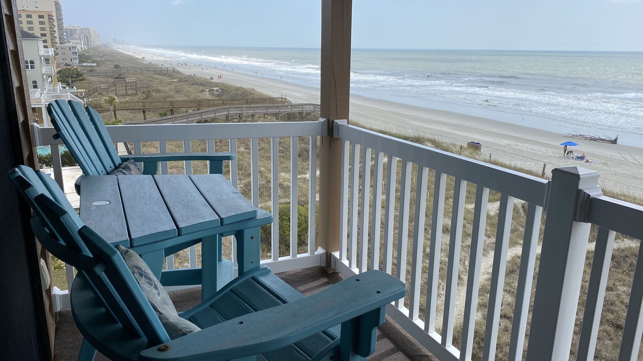 Photo of Patio Balcony in Crescent Beach