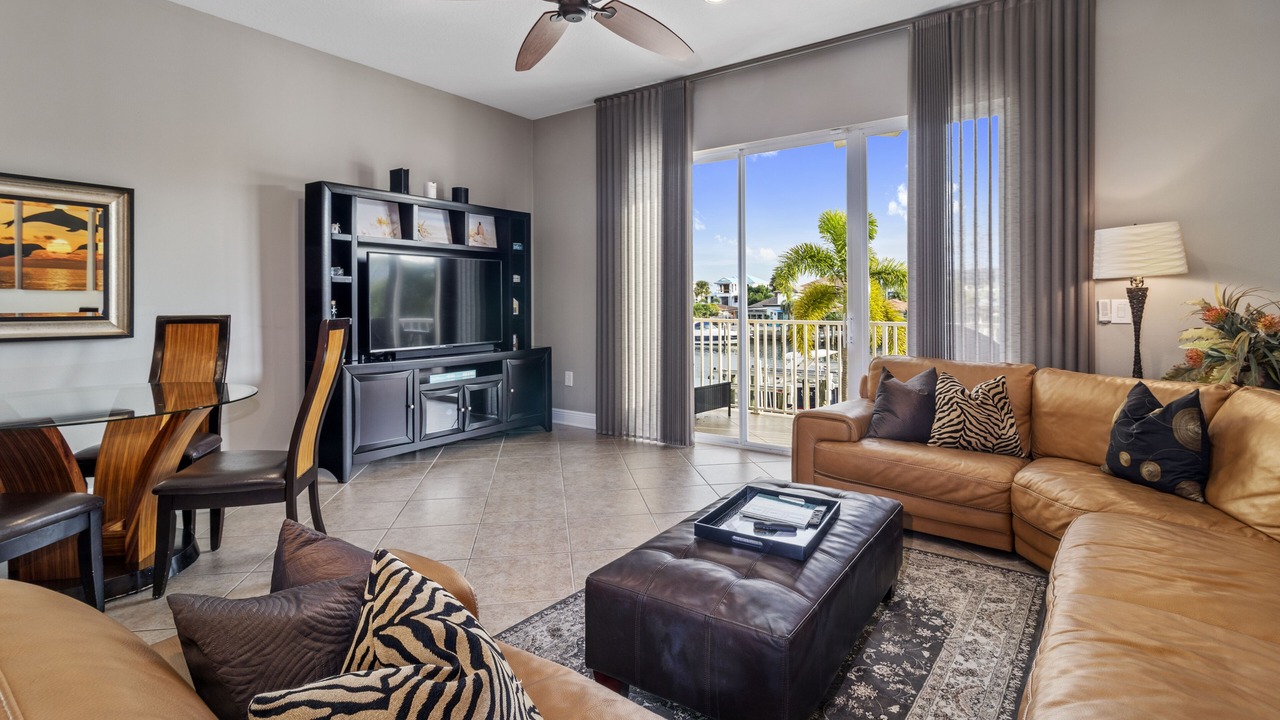 Photo of Livingroom in Clearwater Beach