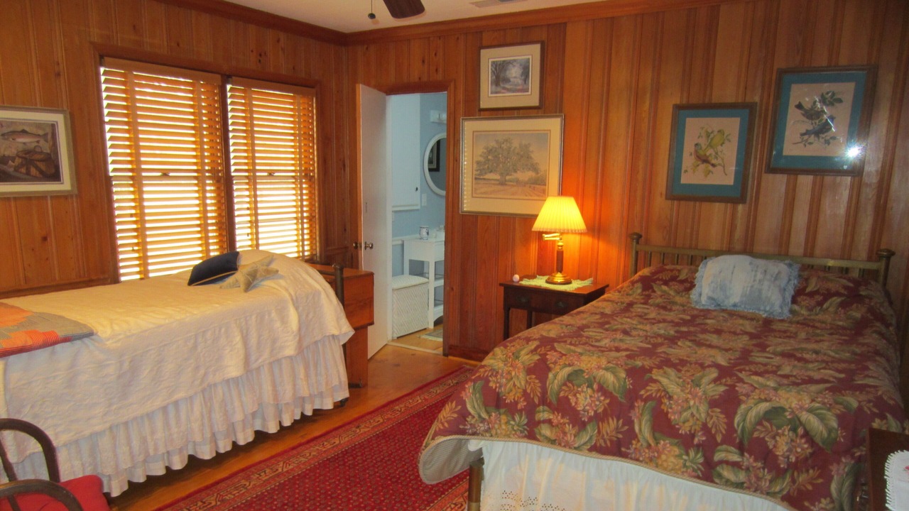 Photo of Bedroom in Rains