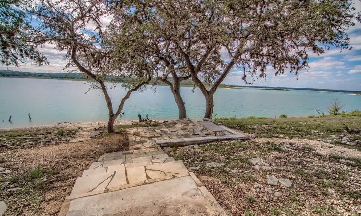 Photo of Others in Canyon Lake