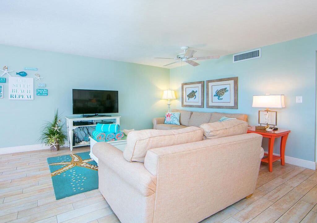 Photo of Livingroom in Bradenton Beach