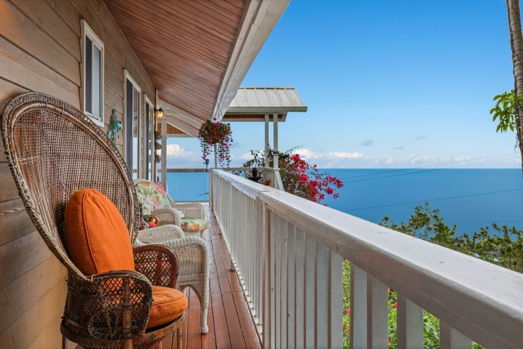 Photo of Patio Balcony in Kona Paradise