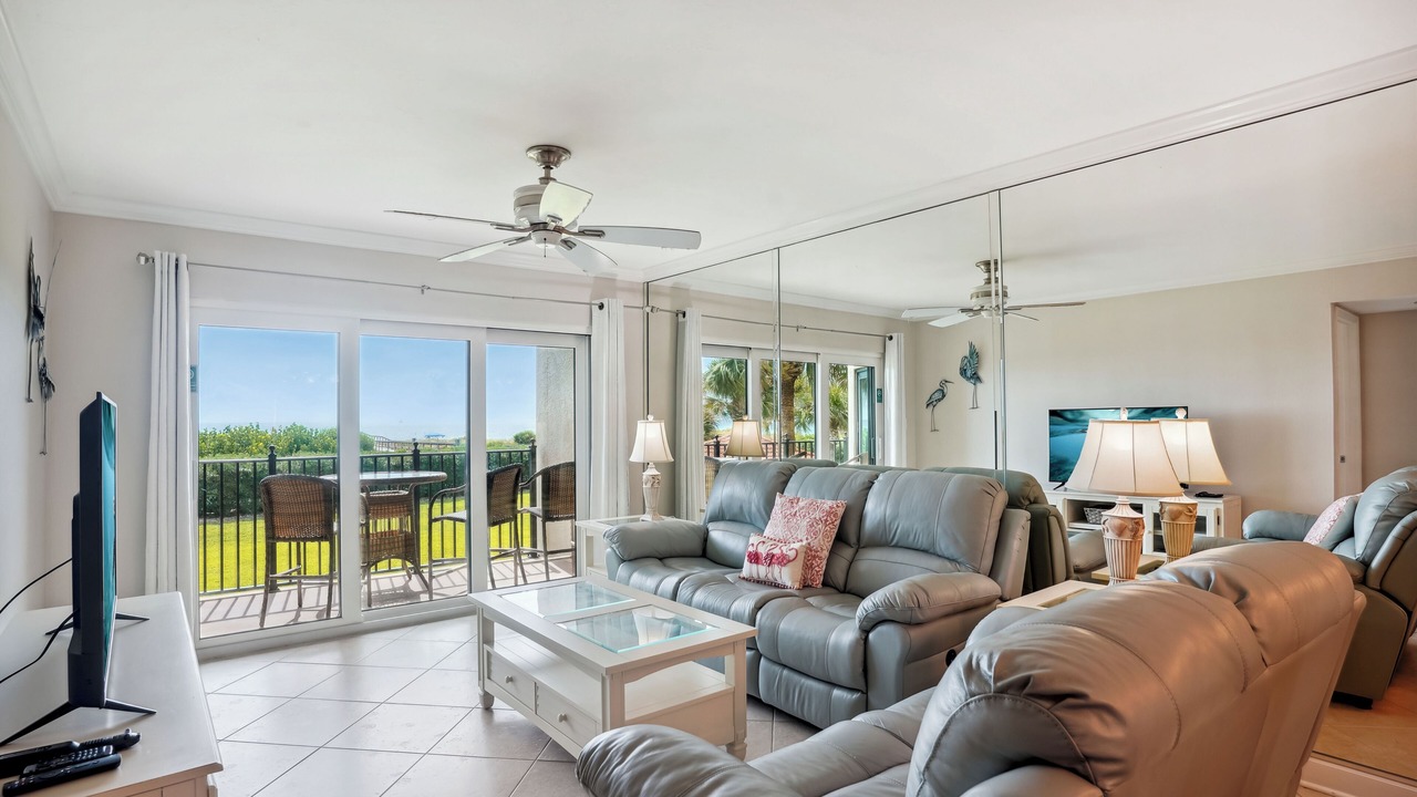 Photo of Livingroom in Sunset Beach