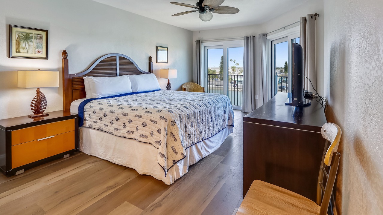 Photo of Bedroom in Sunset Beach