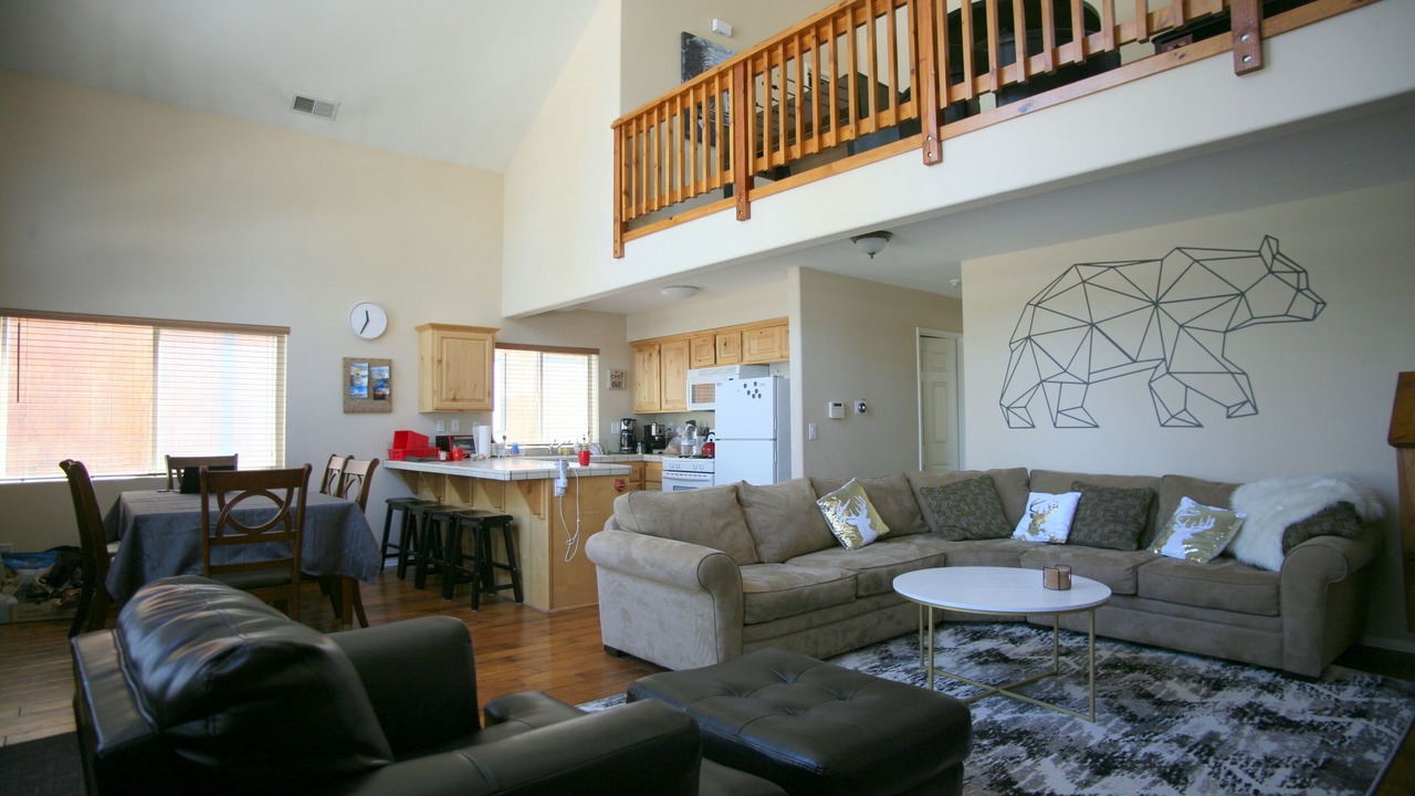 Photo of Livingroom in Big Bear Lake