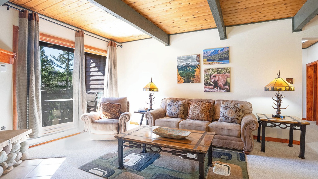 Photo of Livingroom in Four O'Clock