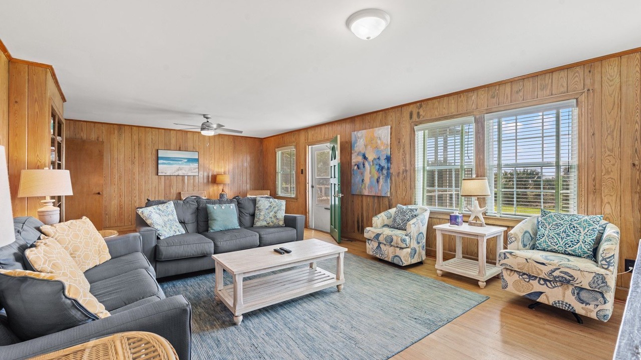 Photo of Livingroom in Golden Mile