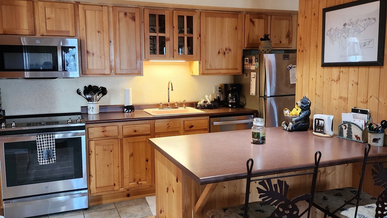 Photo of Kitchen in Peak 8