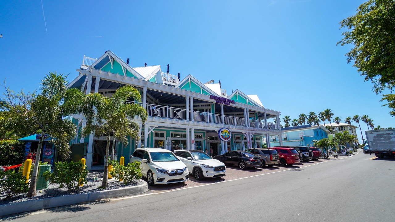 Photo of Others in Anna Maria