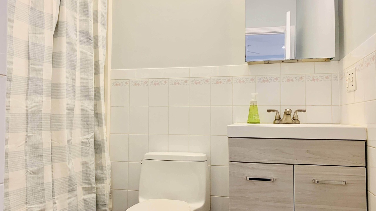 Photo of Bathroom in Porter Square