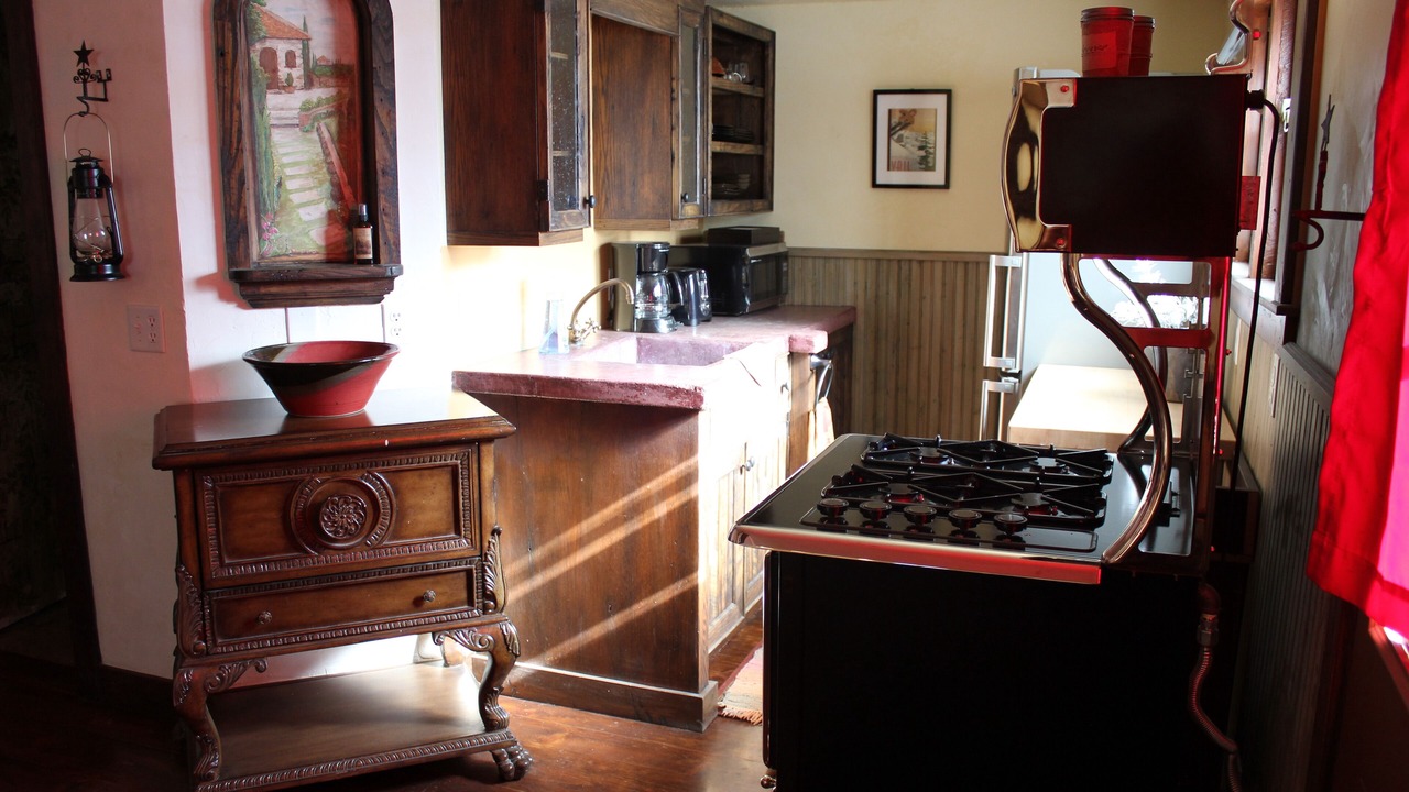 Photo of Kitchen in Historic District