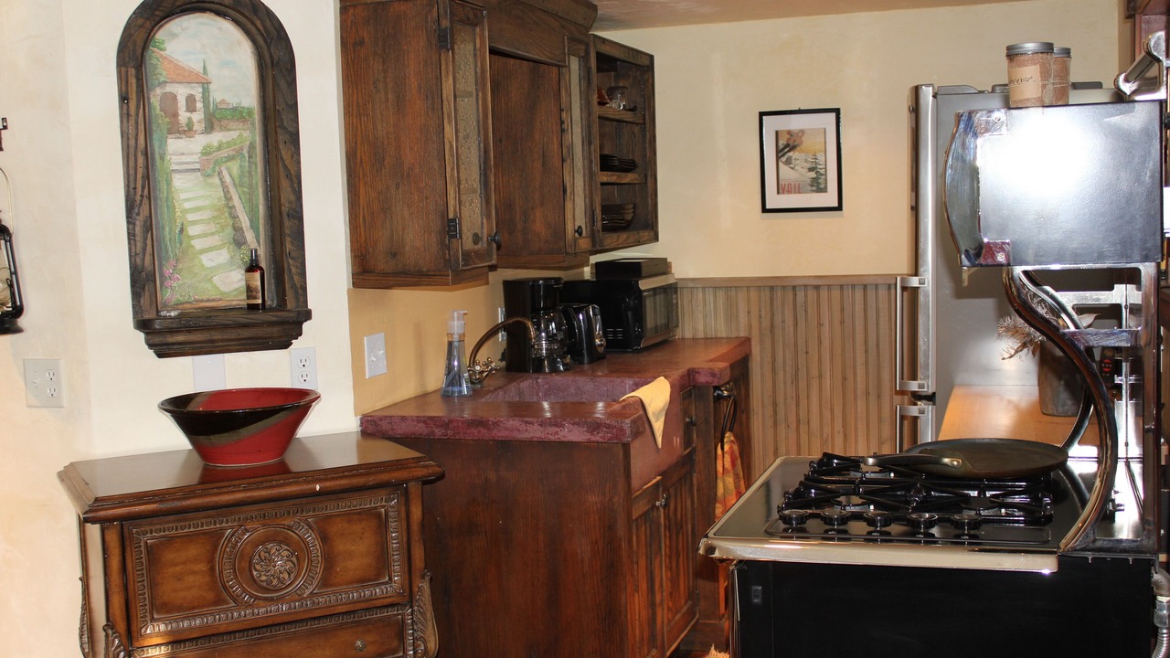 Photo of Kitchen in Historic District