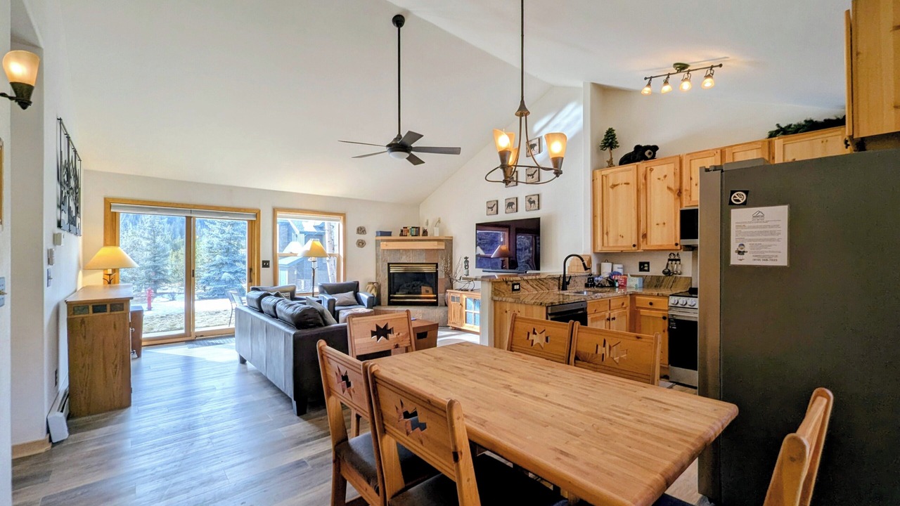 Photo of Livingroom in Mountain House