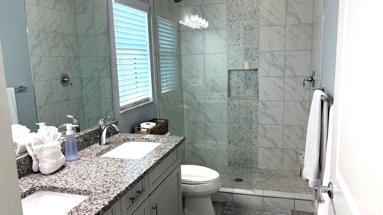 Photo of Bathroom in Mid Island