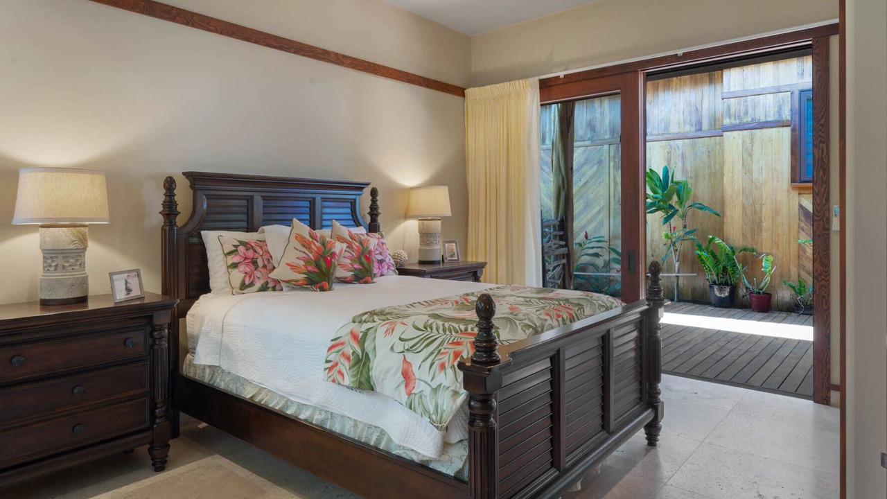 Photo of Bedroom in Kahaluu-Keauhou