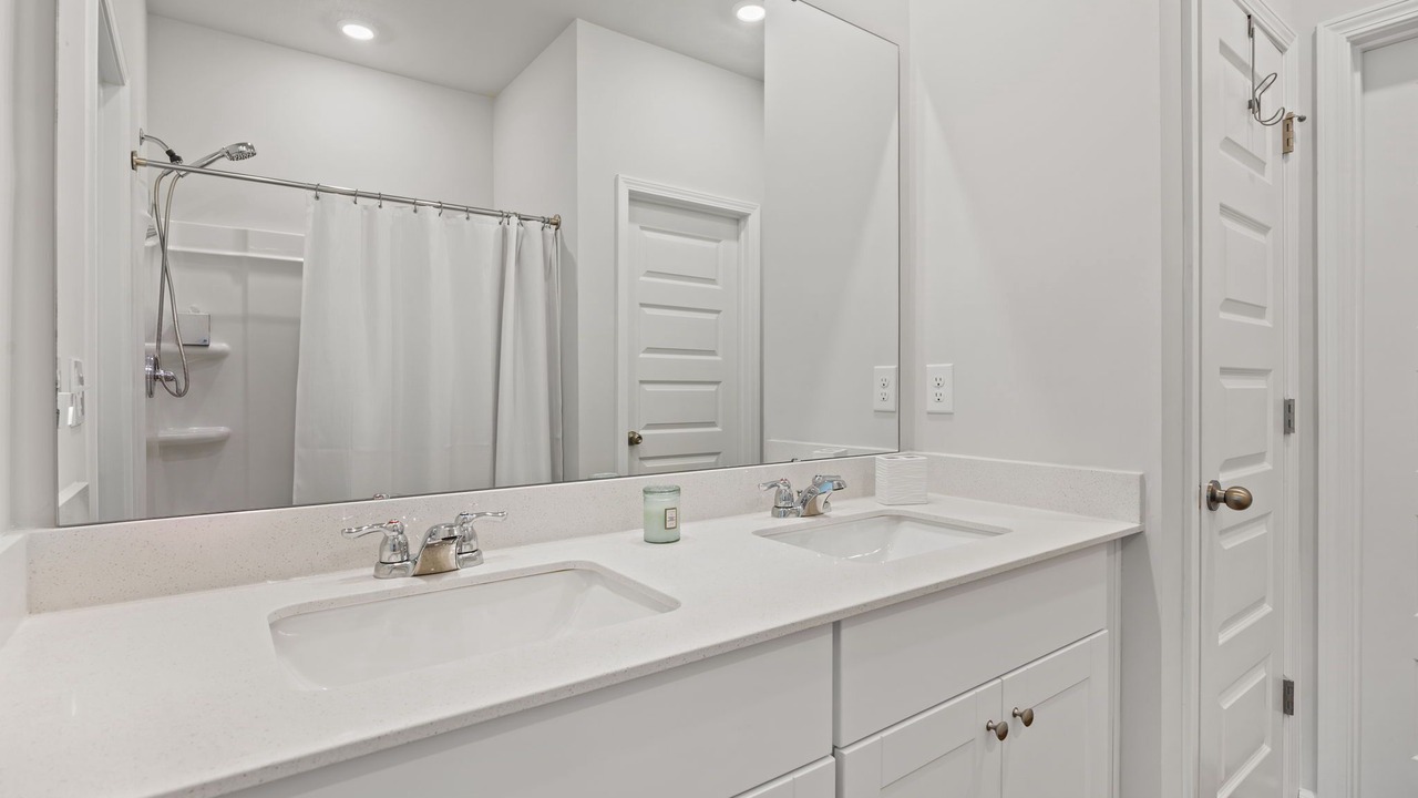 Photo of Bathroom in Ocean Isle Beach