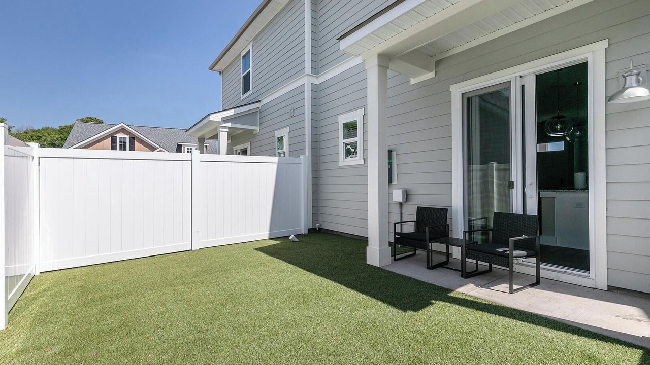 Photo of Patio Balcony in Longs