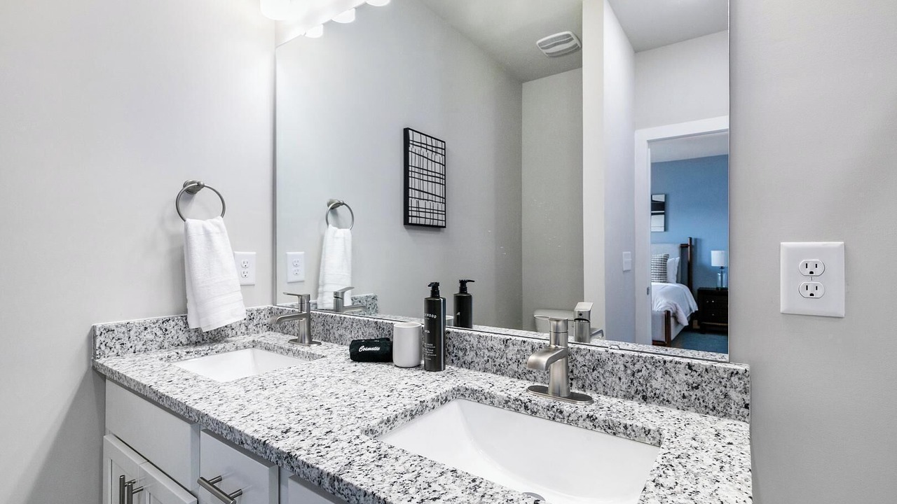Photo of Bathroom in Longs